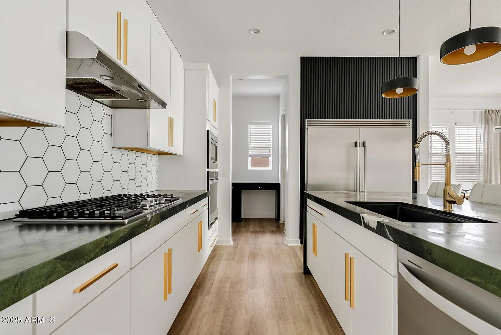 Photo of Listing #6969458