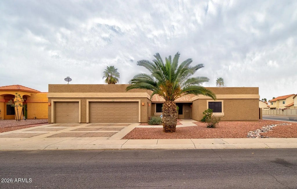 755 S Velero Street, Chandler
