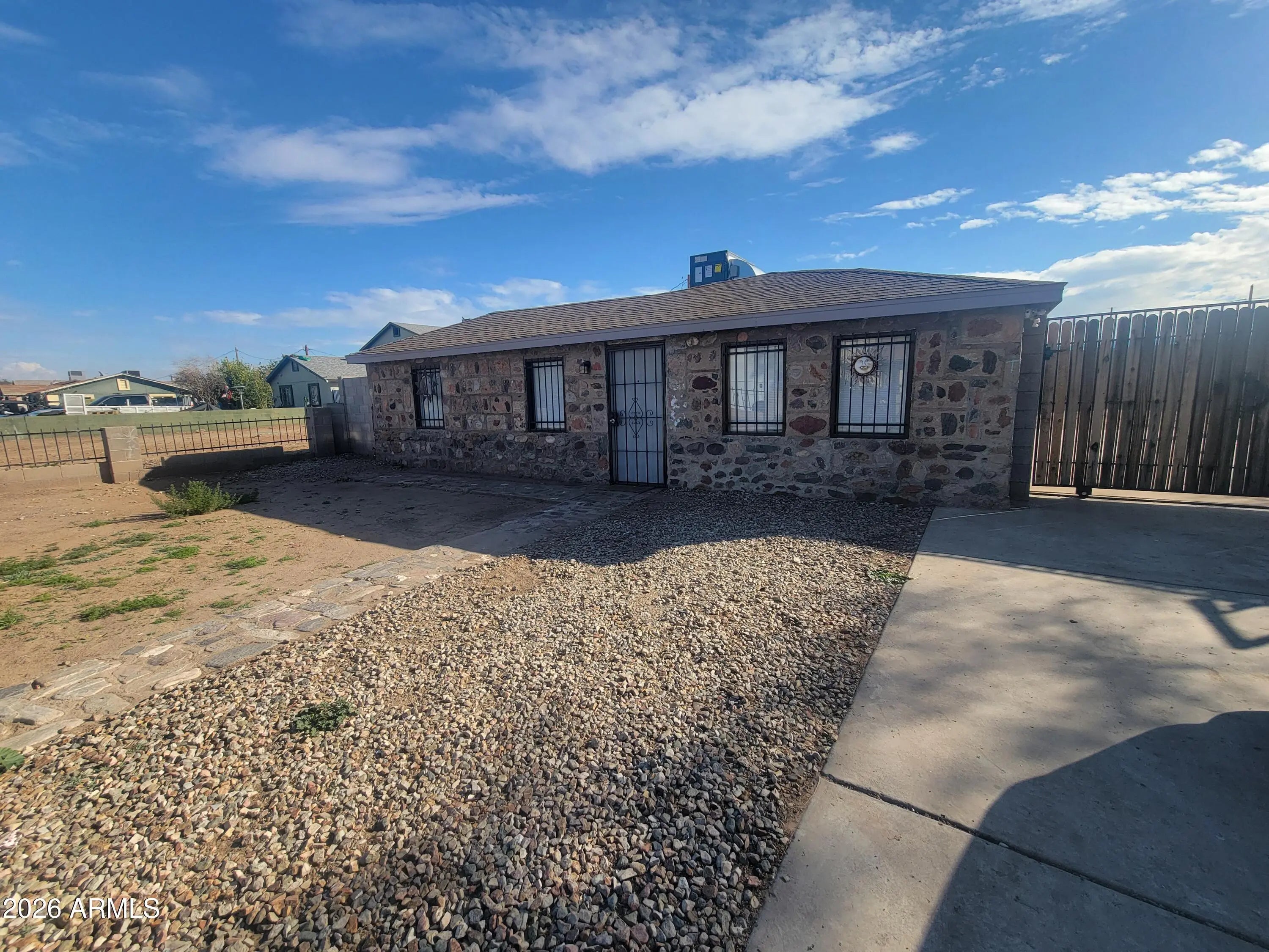 Photo of Listing #6966941