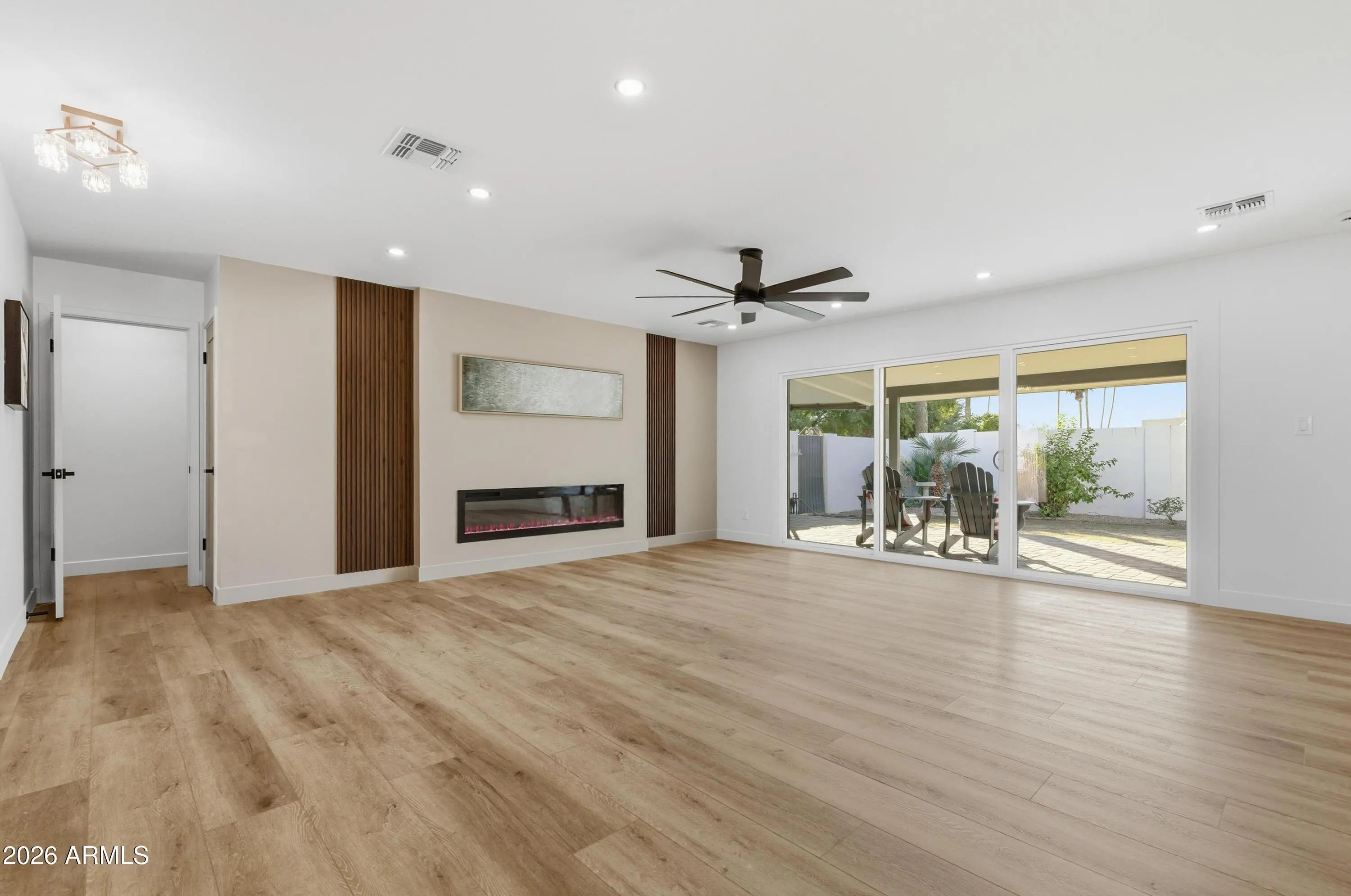 Photo of Listing #6966883