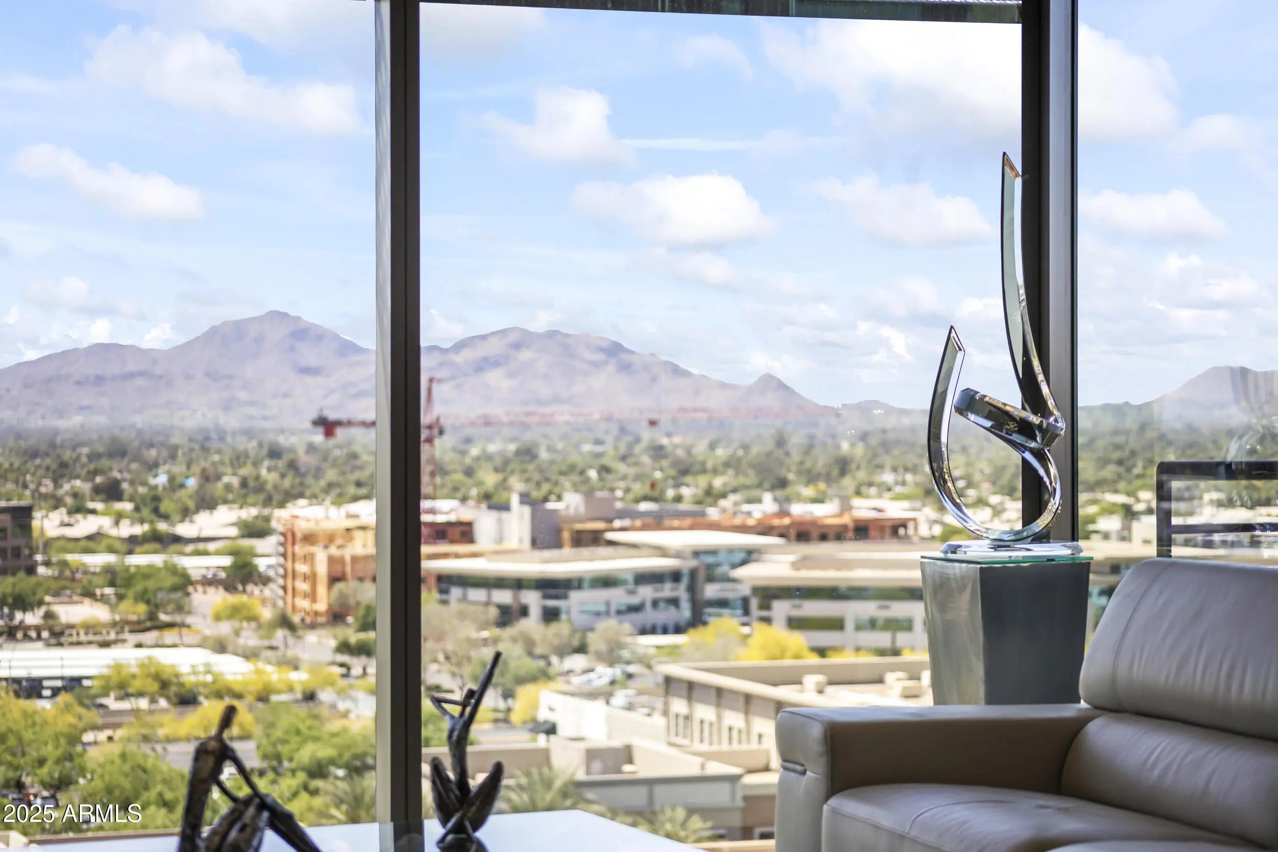 Photo of Listing #6966901