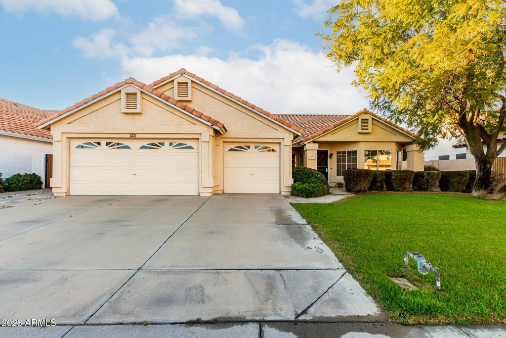 3842 S Hawthorn Drive, Chandler