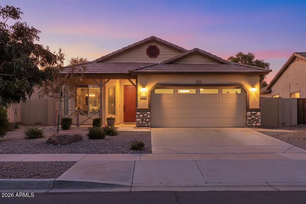 3836 S Coach House Drive, Gilbert