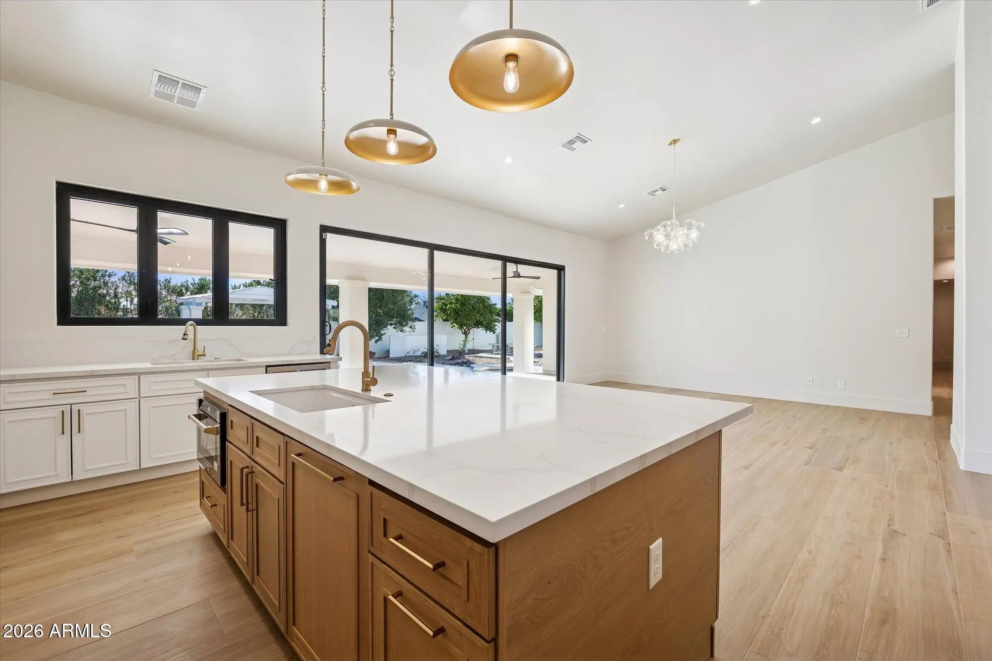 Photo of Listing #6968901