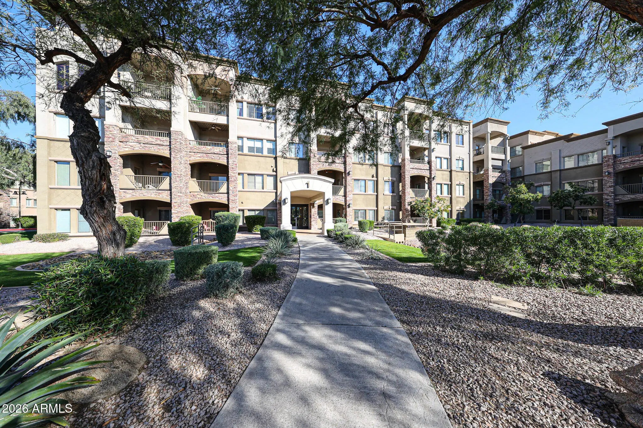 Photo of Listing #6968859