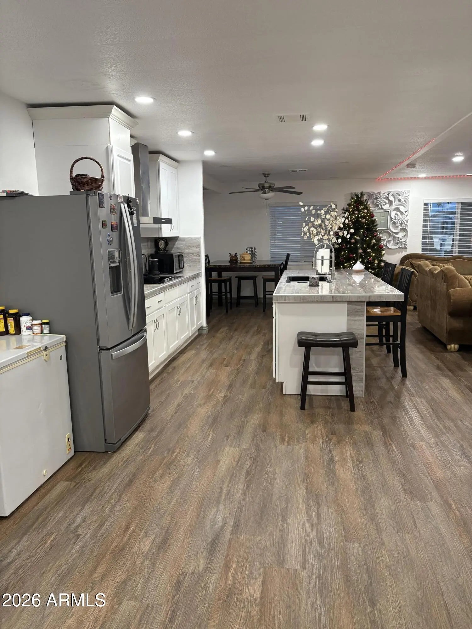 Photo of Listing #6967216