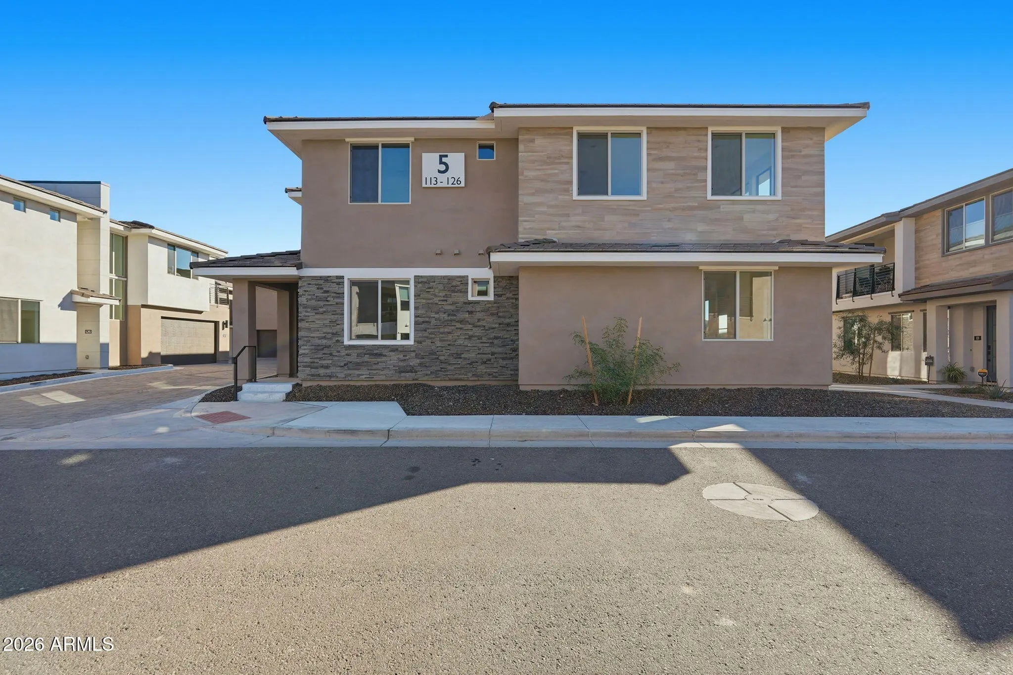 Photo of Listing #6967349