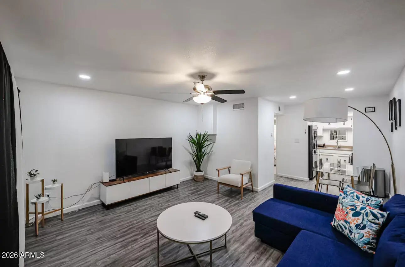 Photo of Listing #6972600