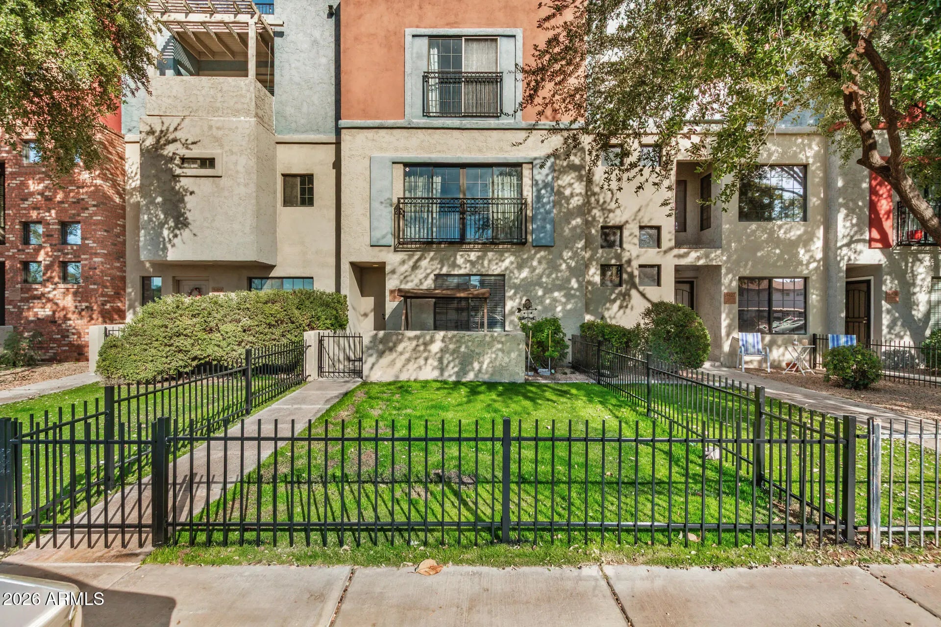 Photo of Listing #6967940