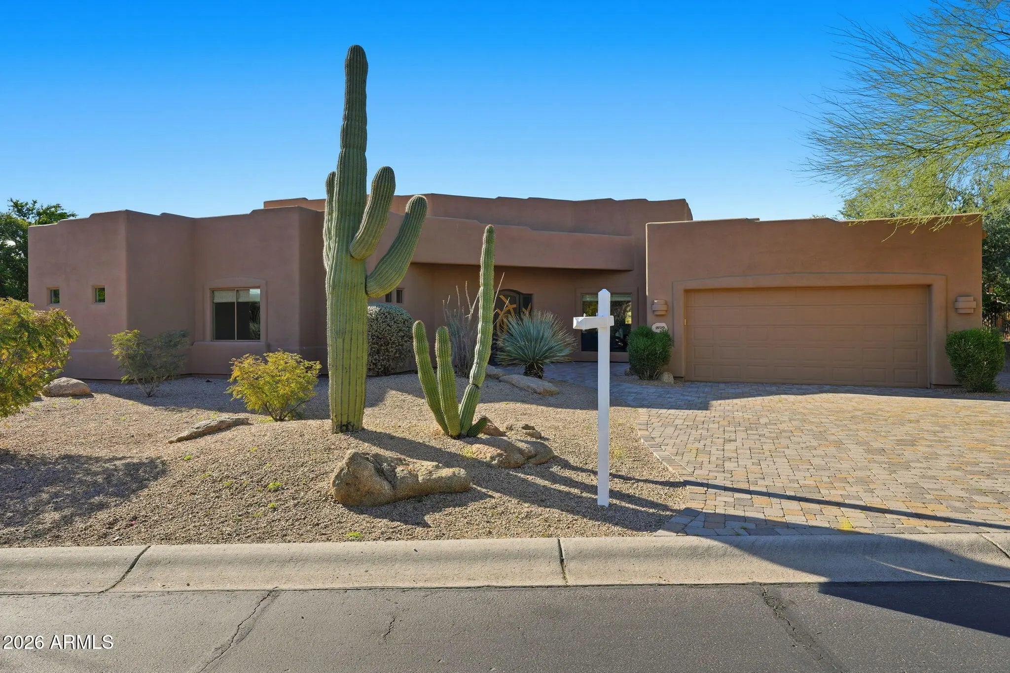 Photo of Listing #6967624