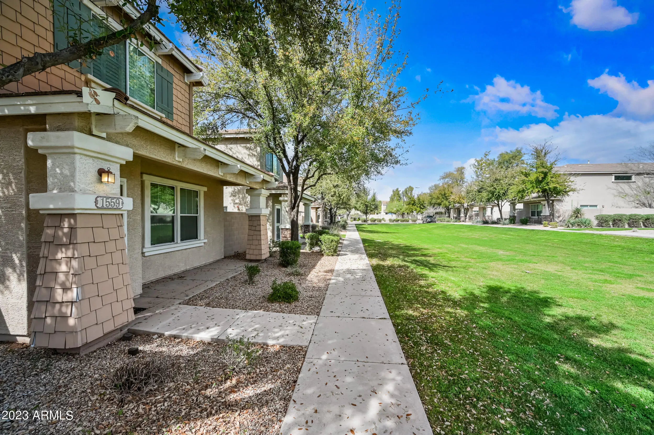 Photo of Listing #6967651