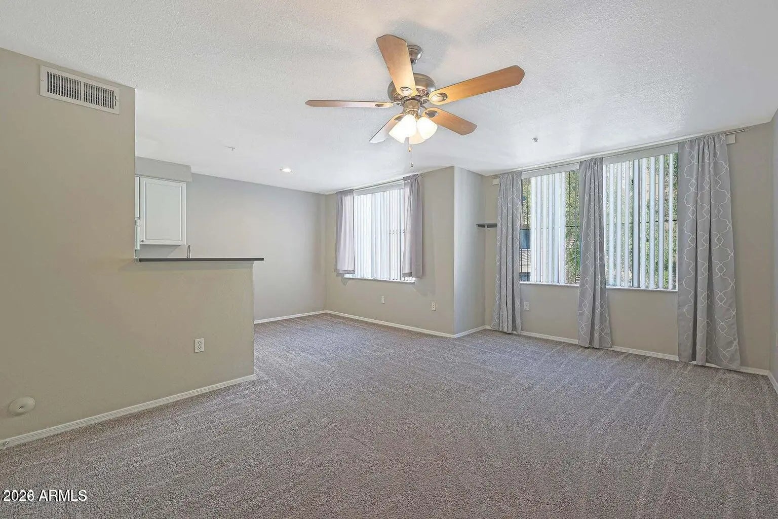 Photo of Listing #6967876