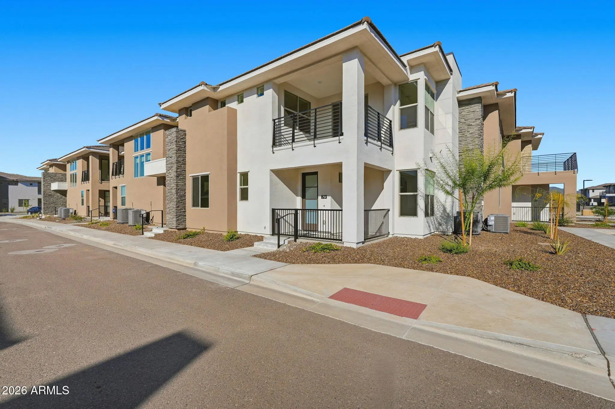 Photo of Listing #6967911