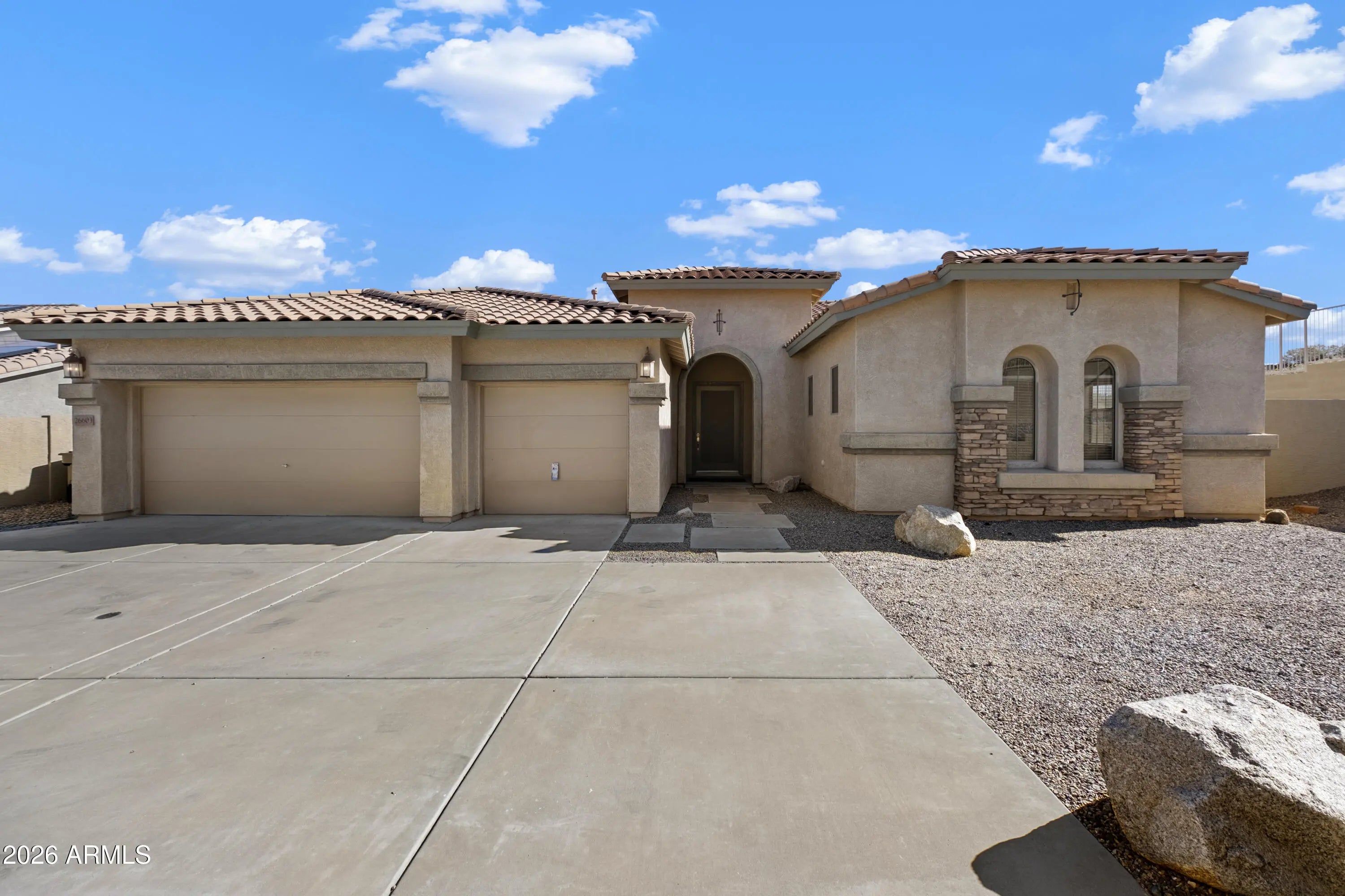 Photo of Listing #6967899