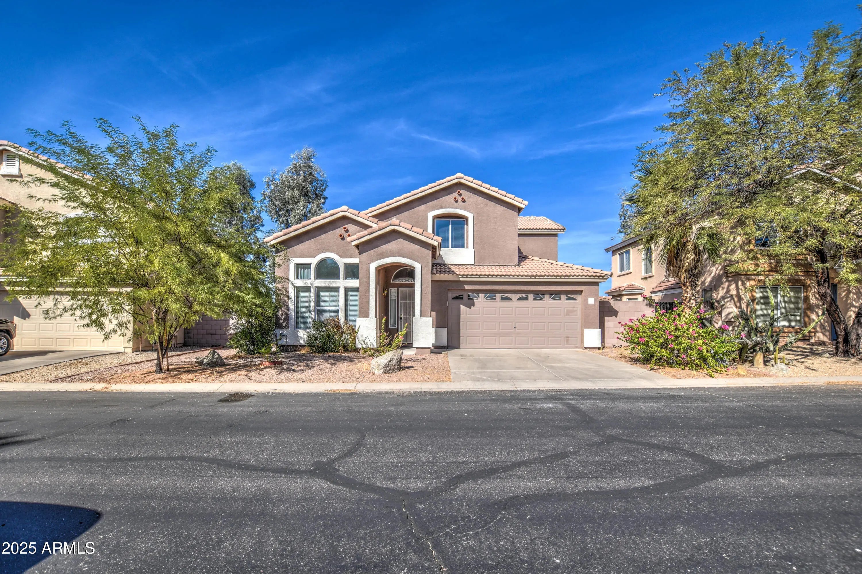 Photo of Listing #6967917