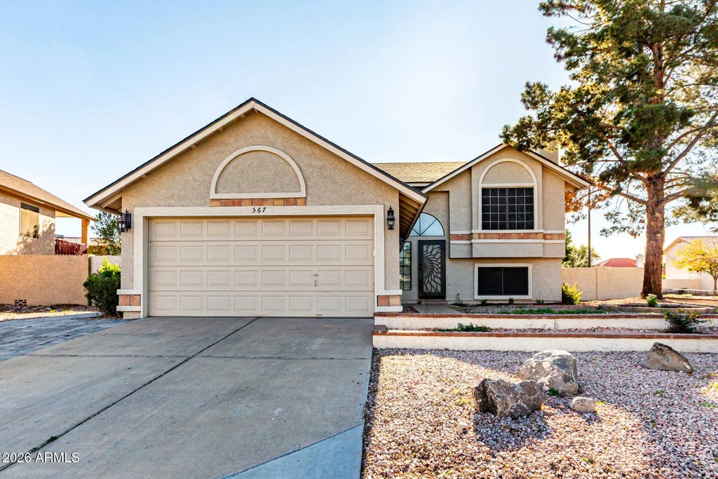 567 W Spur Avenue, Gilbert