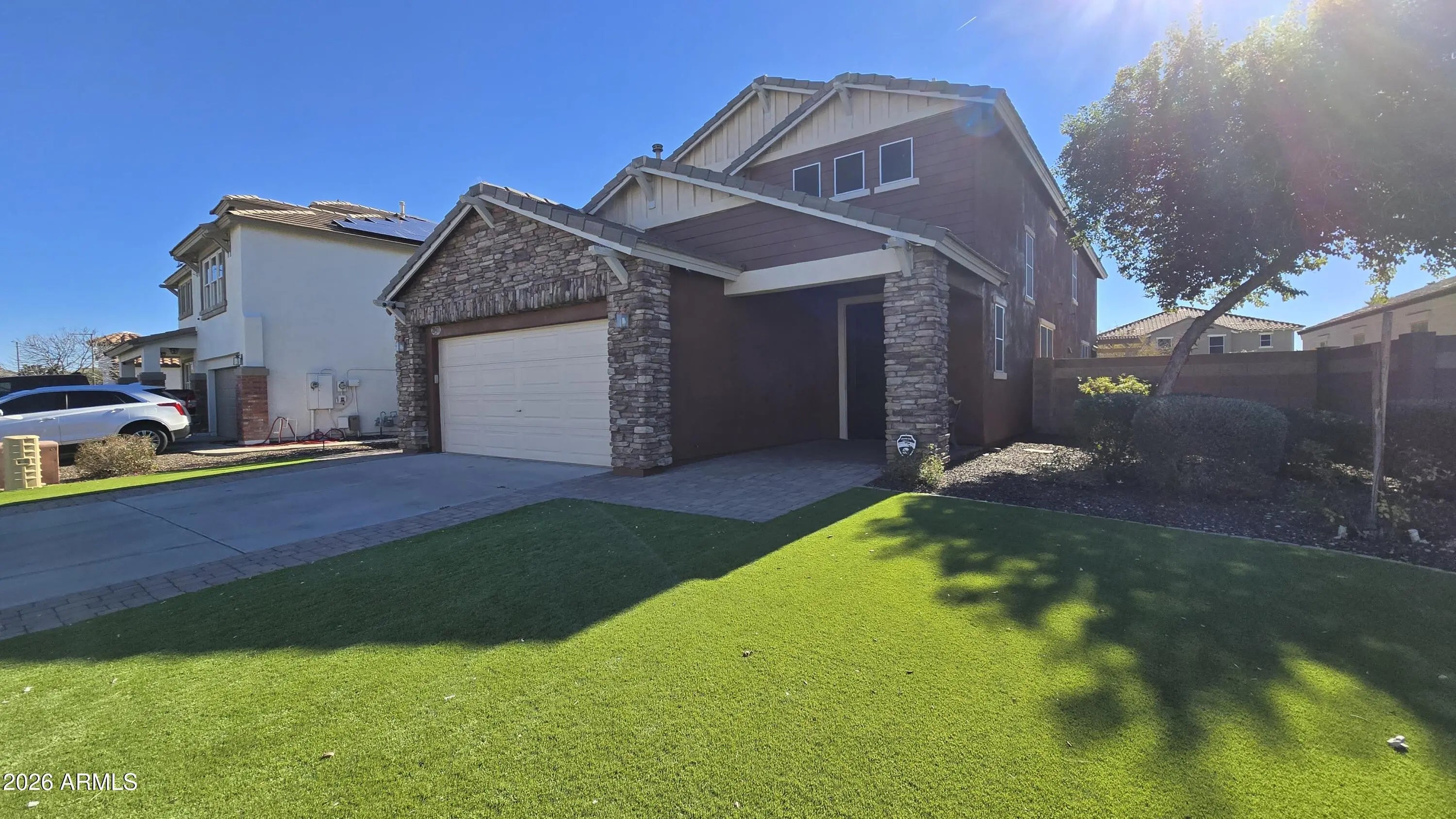 Photo of Listing #6968352