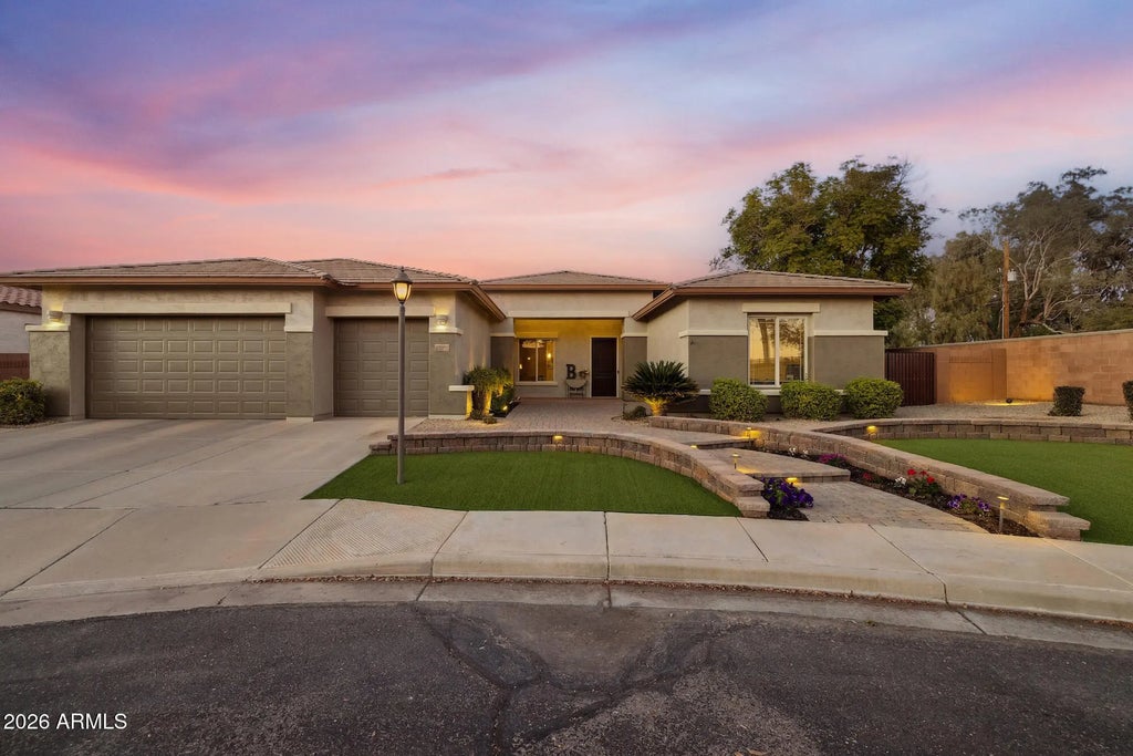 2246 E San Carlos Place, Chandler