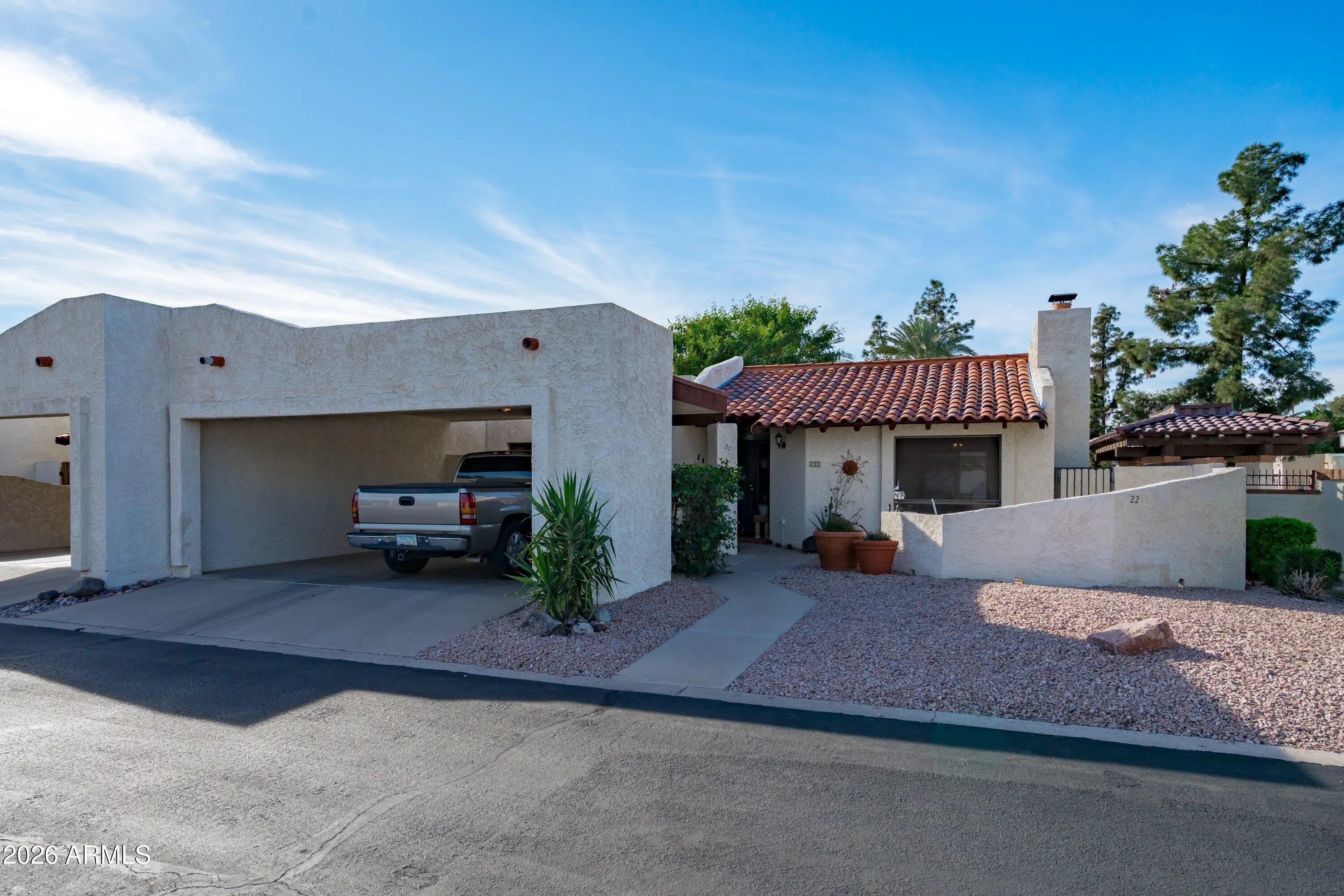 Photo of Listing #6968692