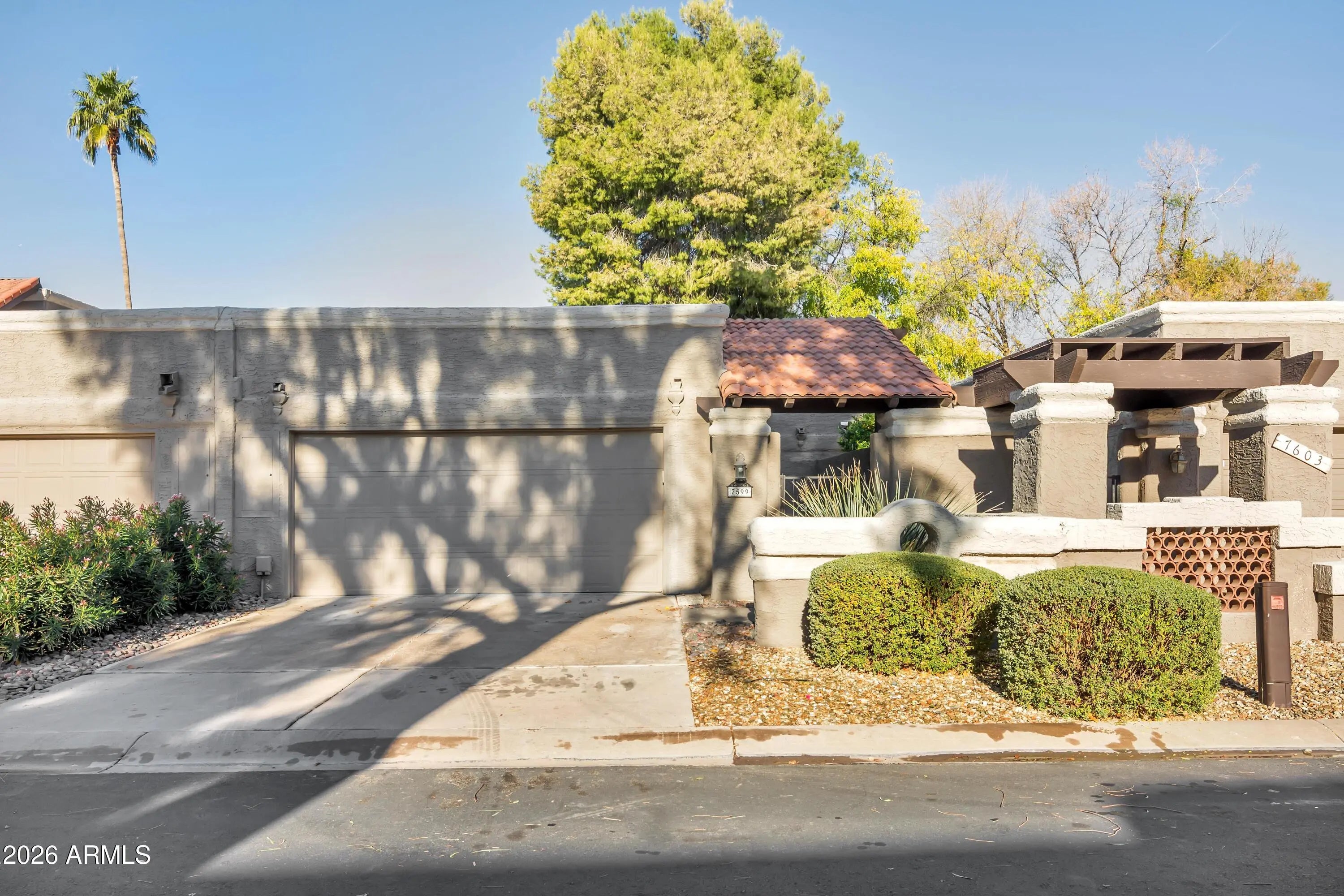 Photo of Listing #6972210