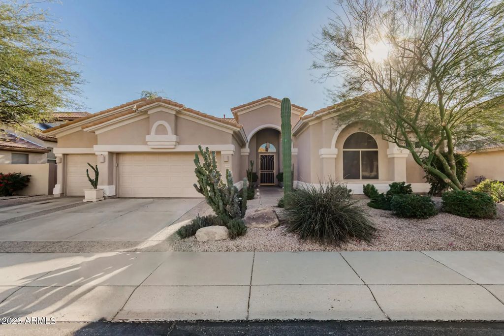 4419 E Robin Lane, Phoenix