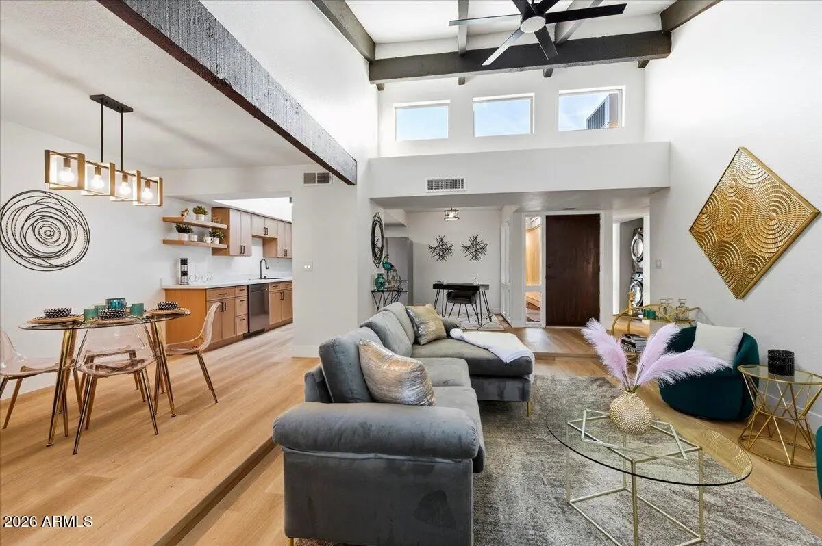 Photo of Listing #6969468