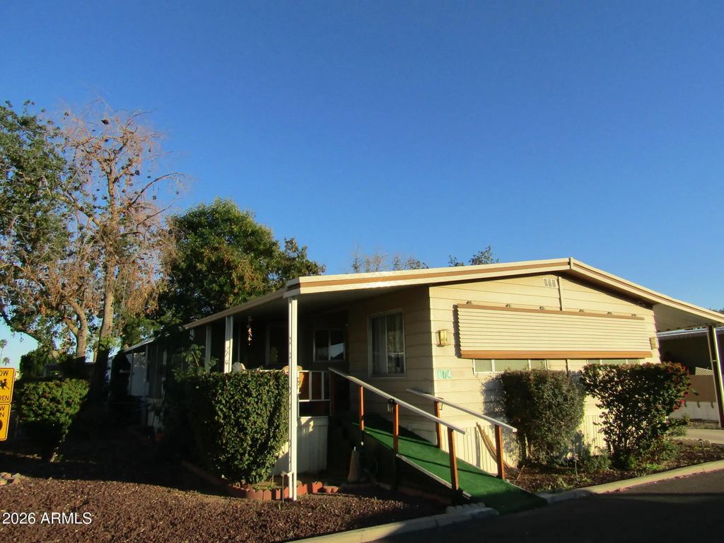 8601 N 71 St. Avenue (unit #174), Glendale