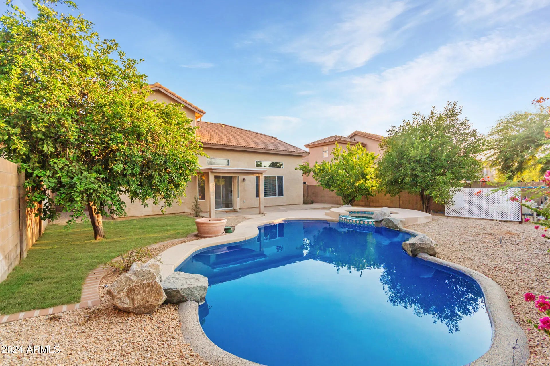 Photo of Listing #6969251