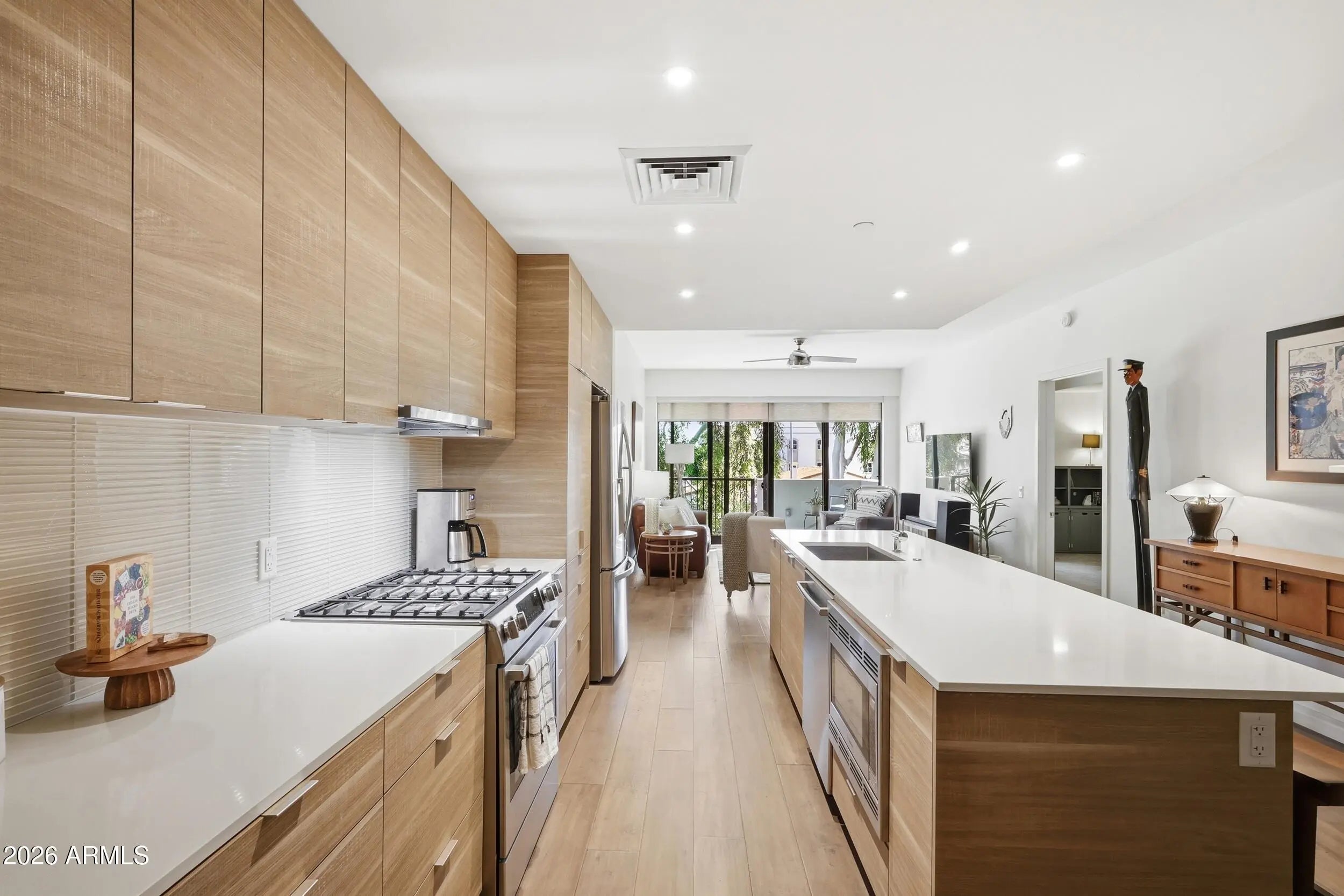 Photo of Listing #6979756