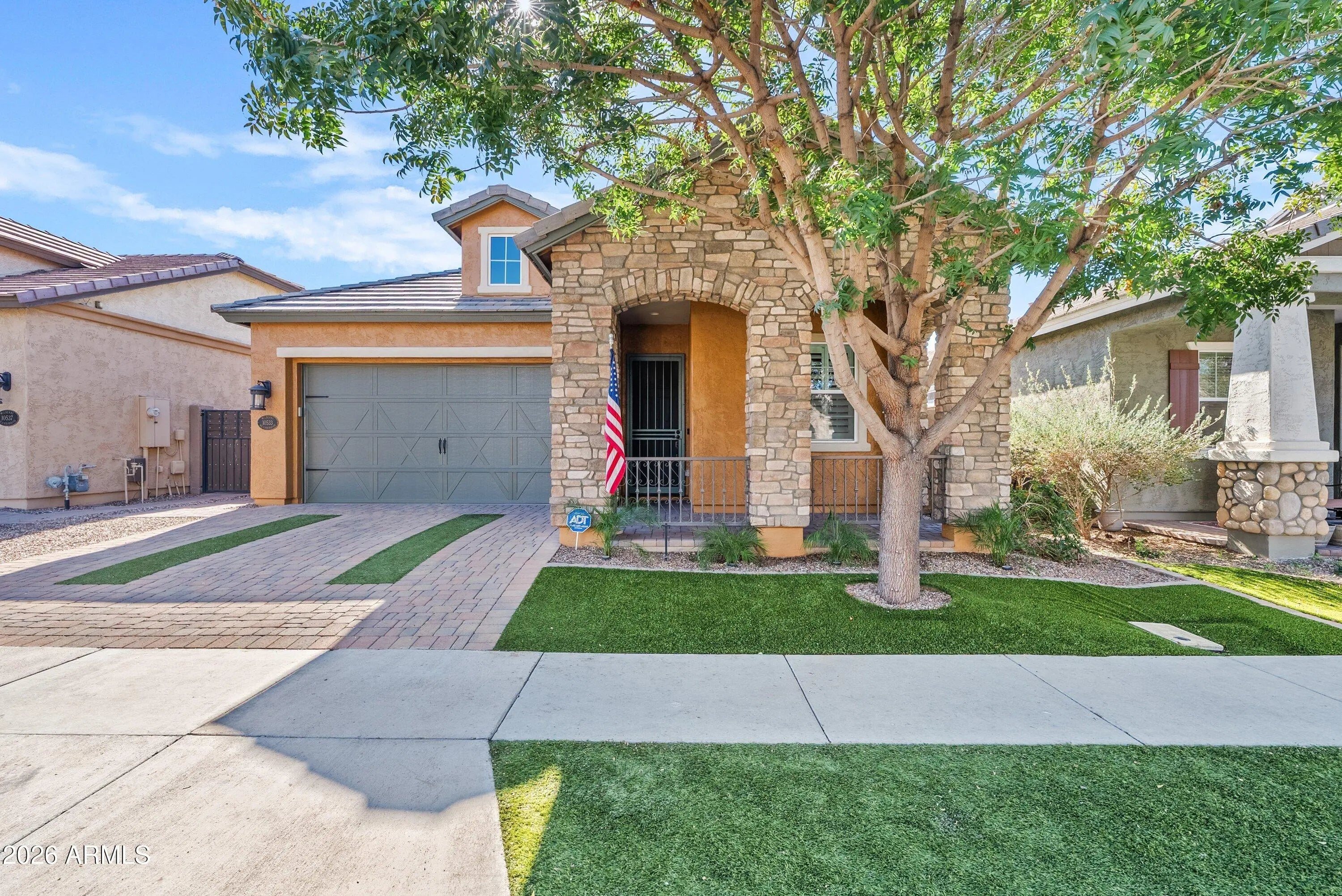 Photo of Listing #6969321