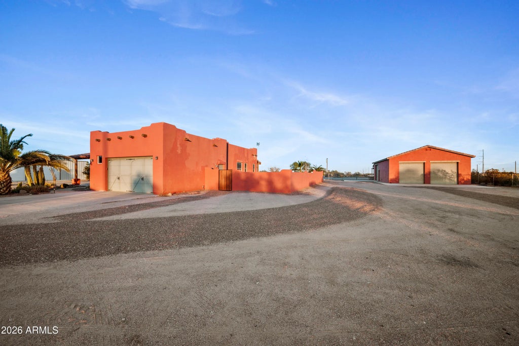 8679 N Warren Road, Maricopa