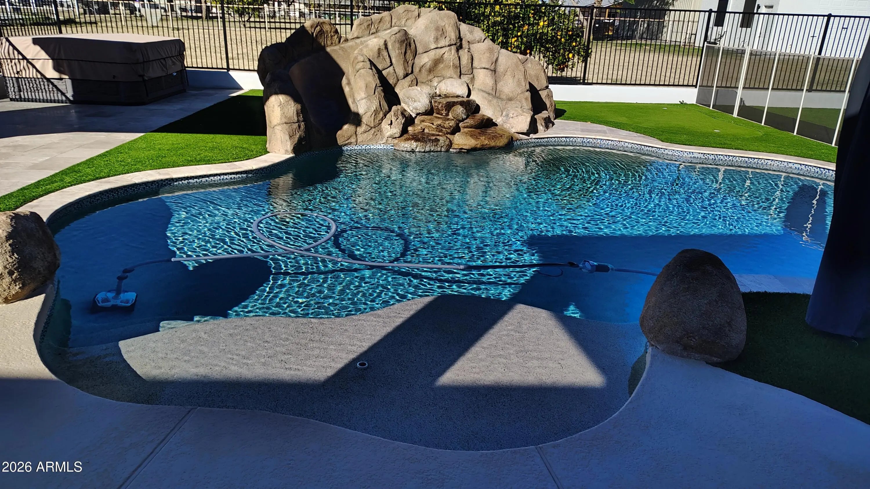 Photo of Listing #6969808