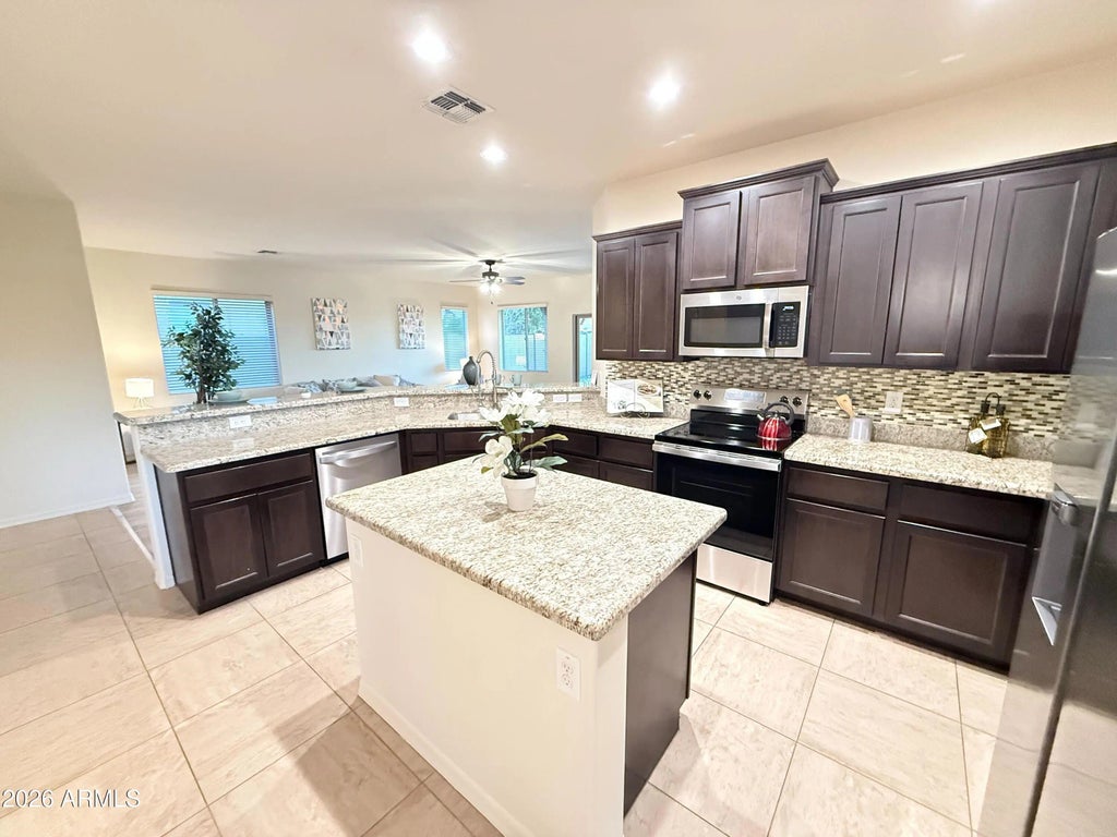 207 E Carob Drive, Chandler