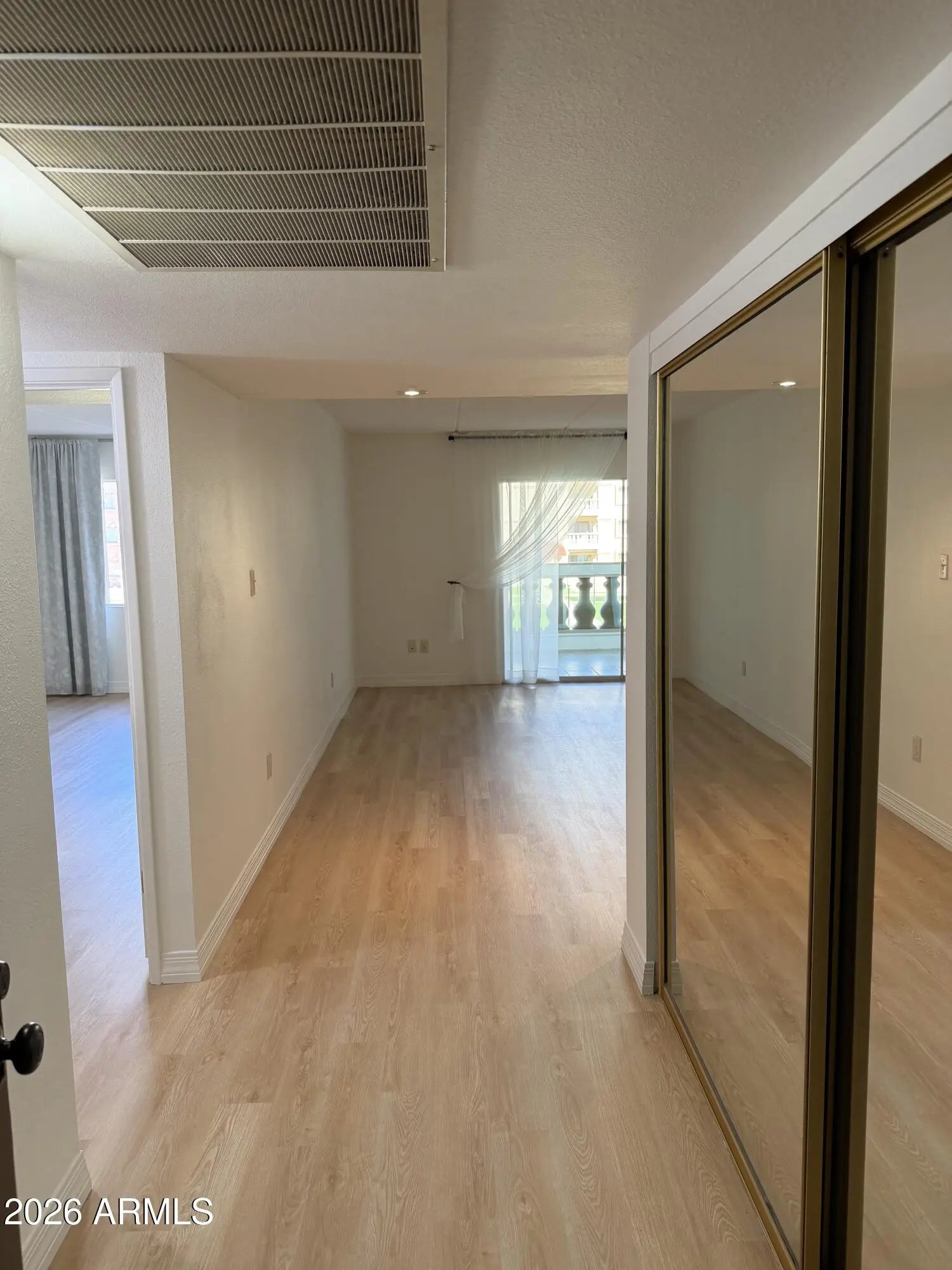 Photo of Listing #6969845