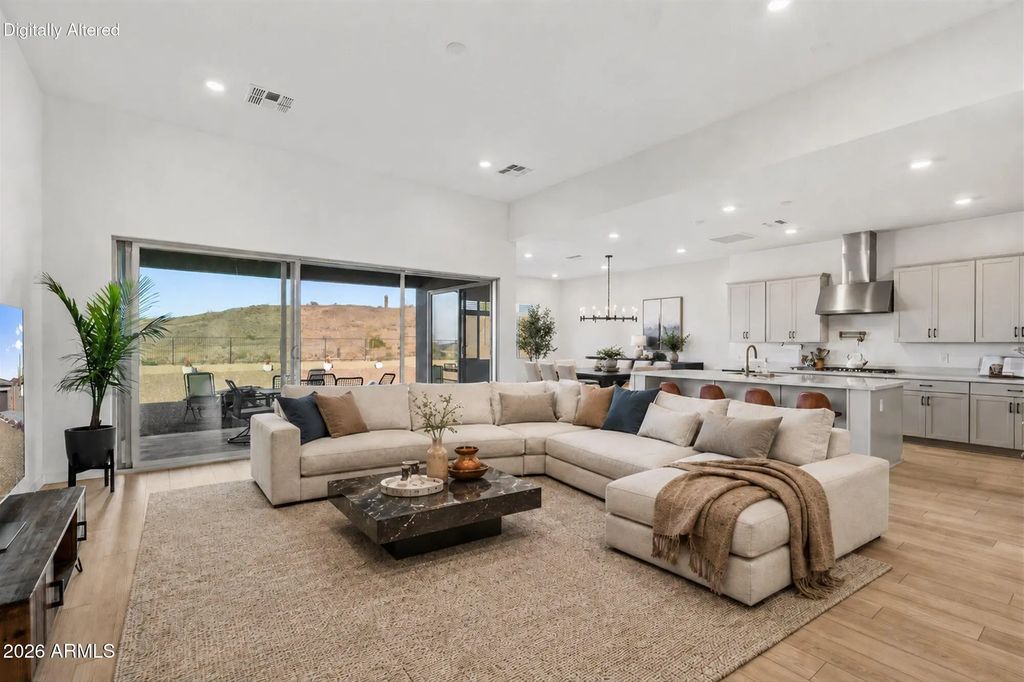 3736 W Lodge Drive, Laveen