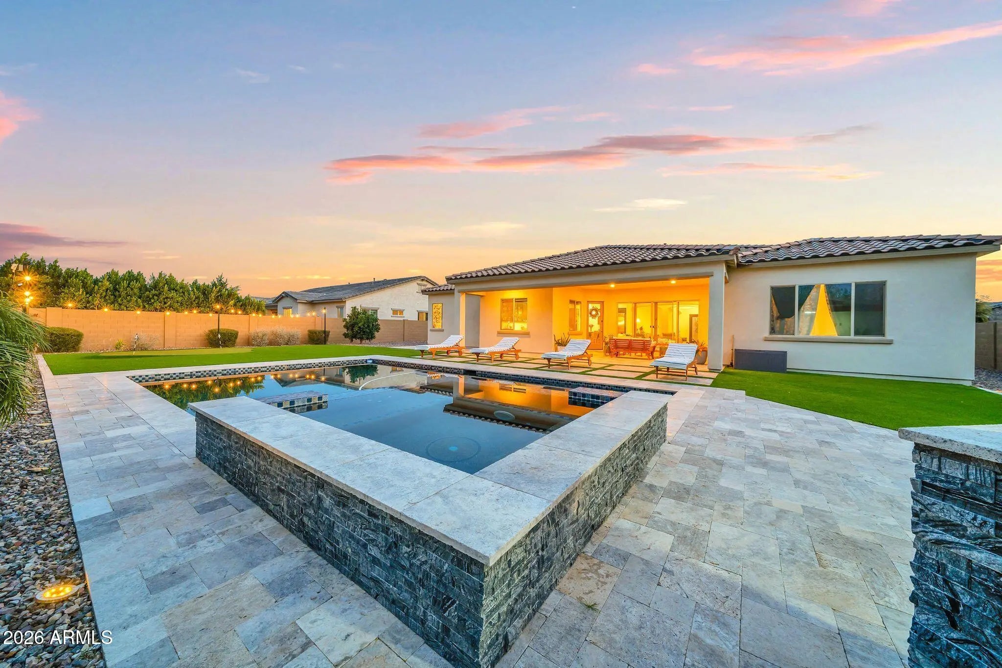 Photo of Listing #6976793