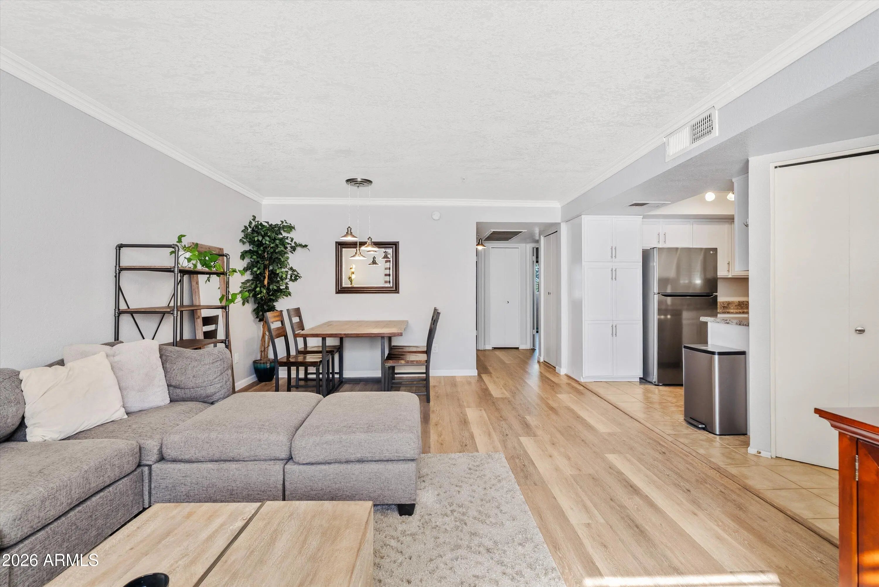 Photo of Listing #6970351