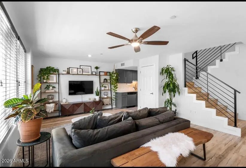 Photo of Listing #6970015