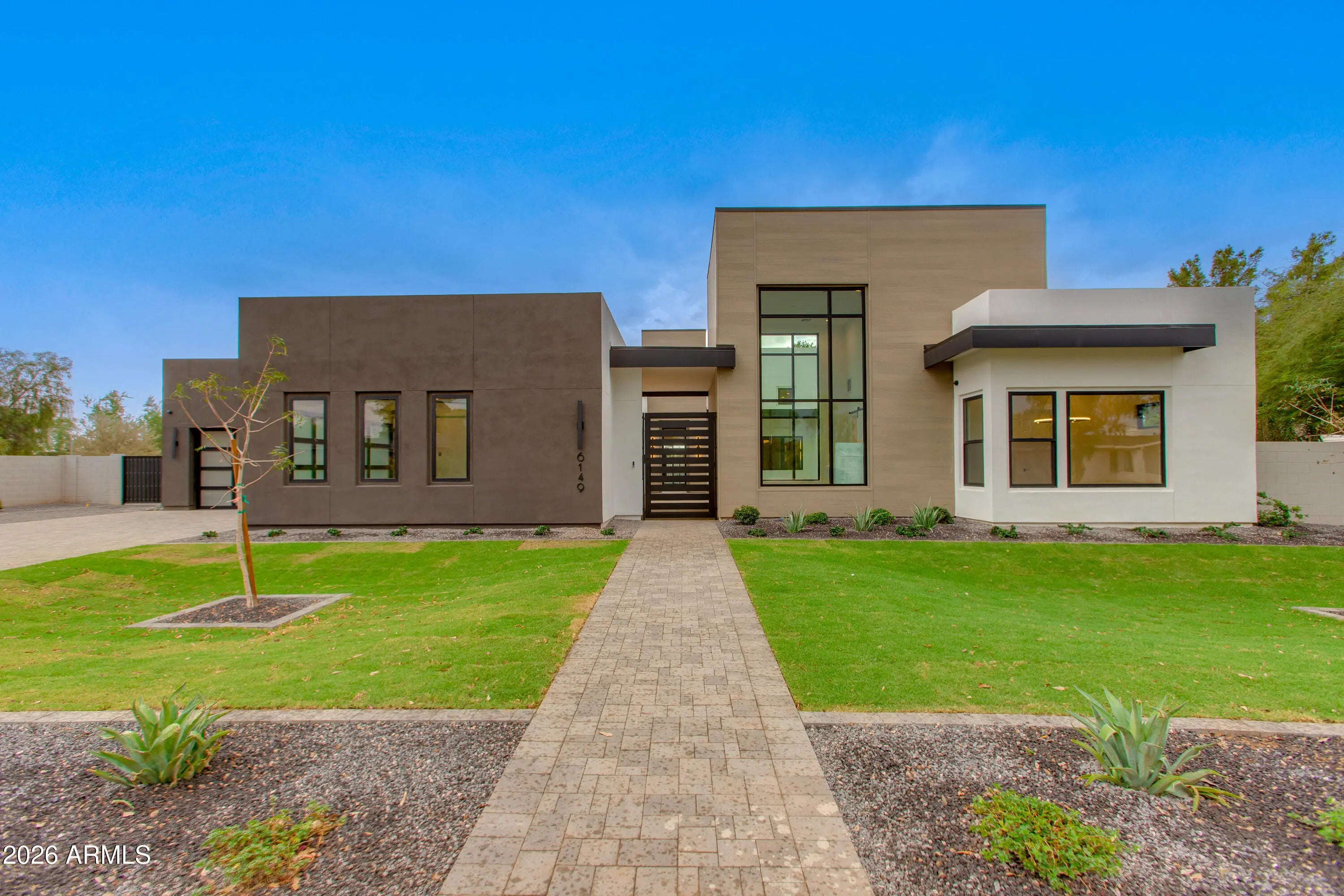 Photo of Listing #6972018