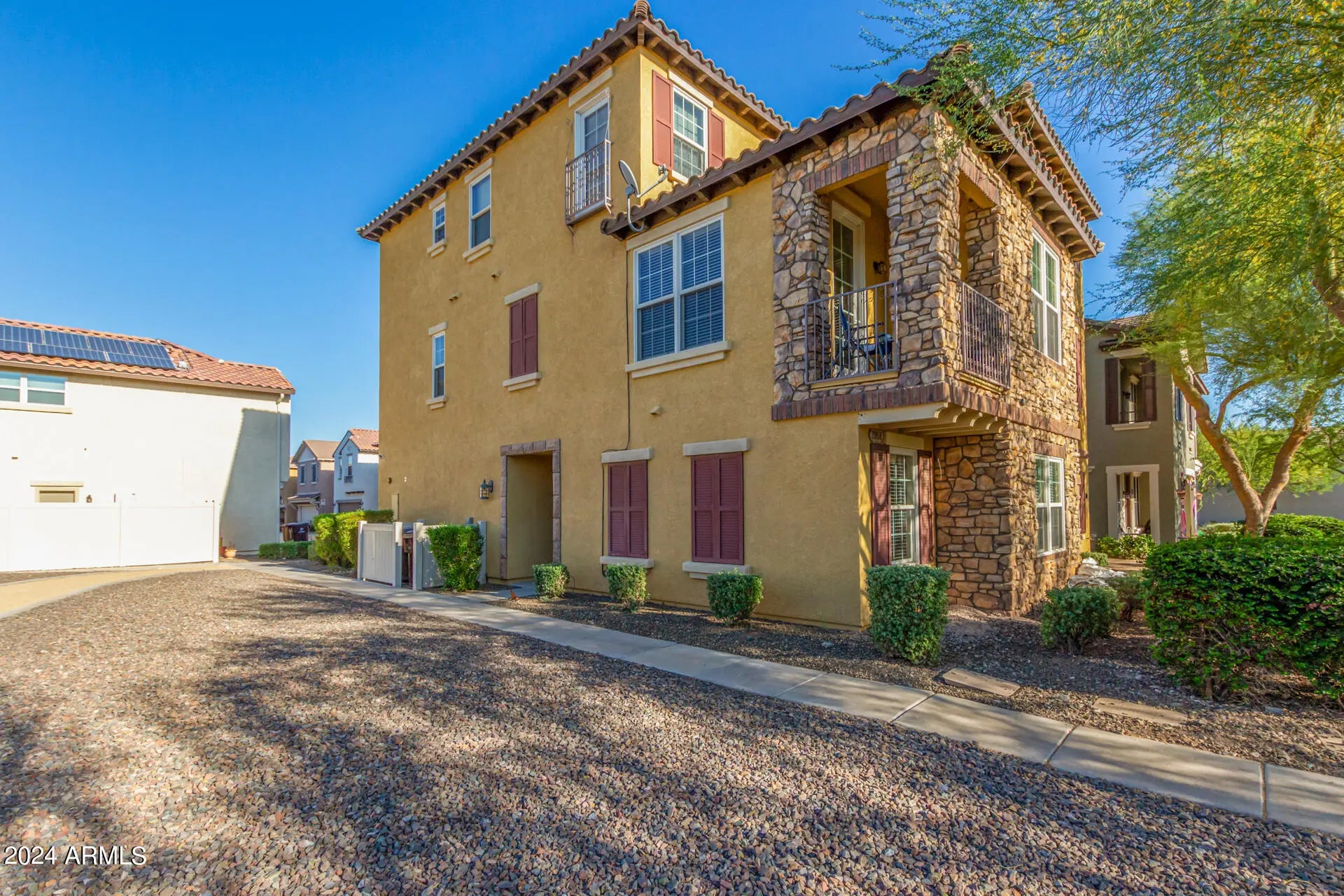 Photo of Listing #6970206