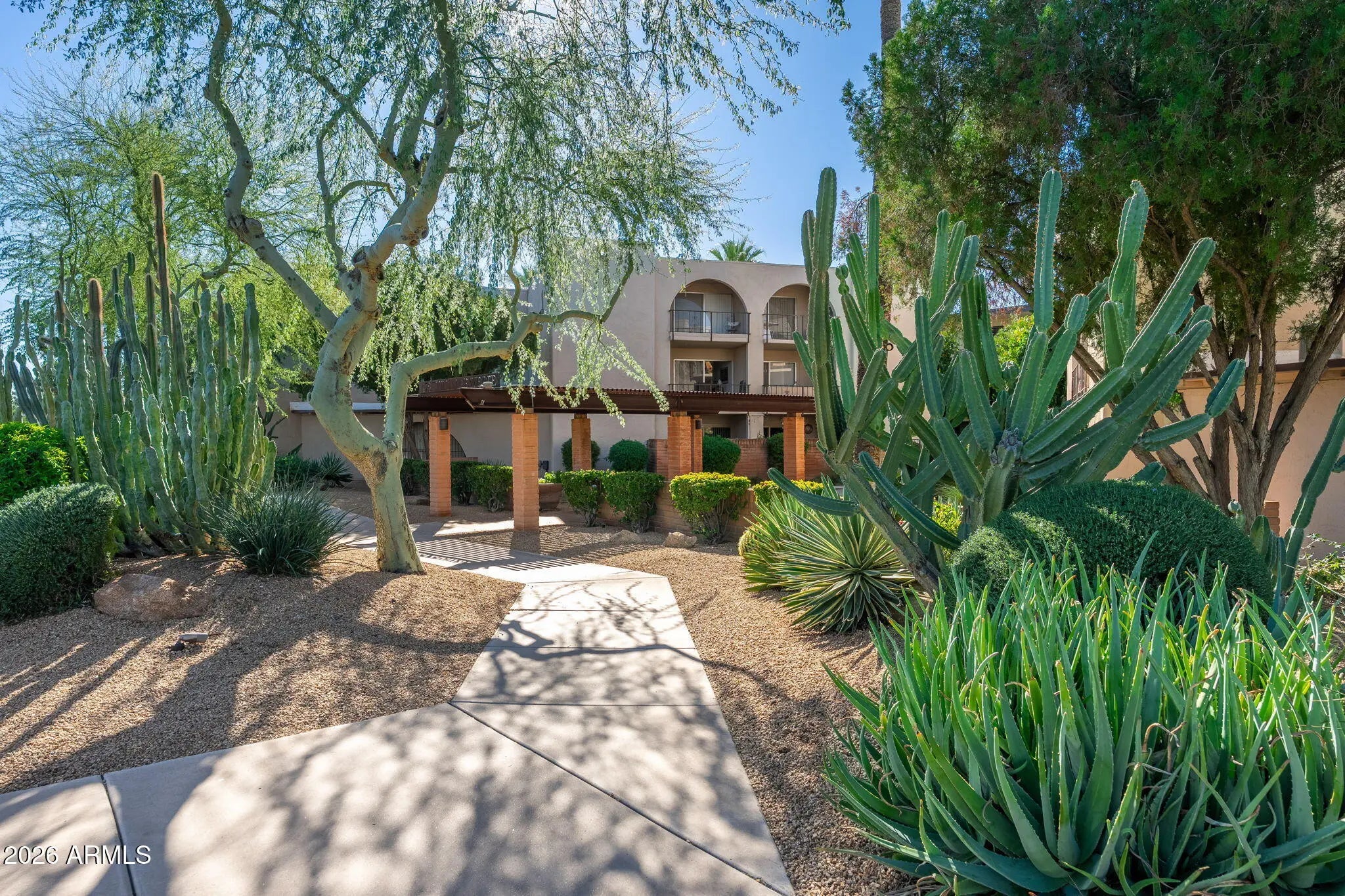 Photo of Listing #6970493