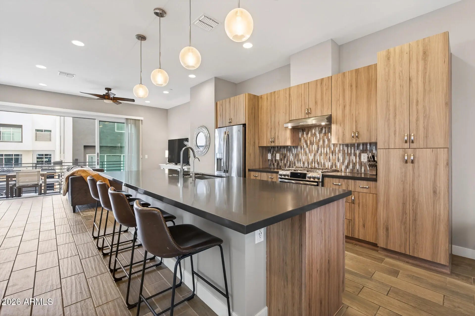 Photo of Listing #6973640