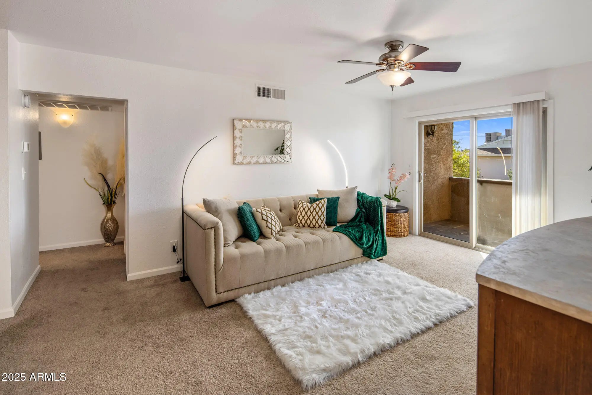 Photo of Listing #6971849