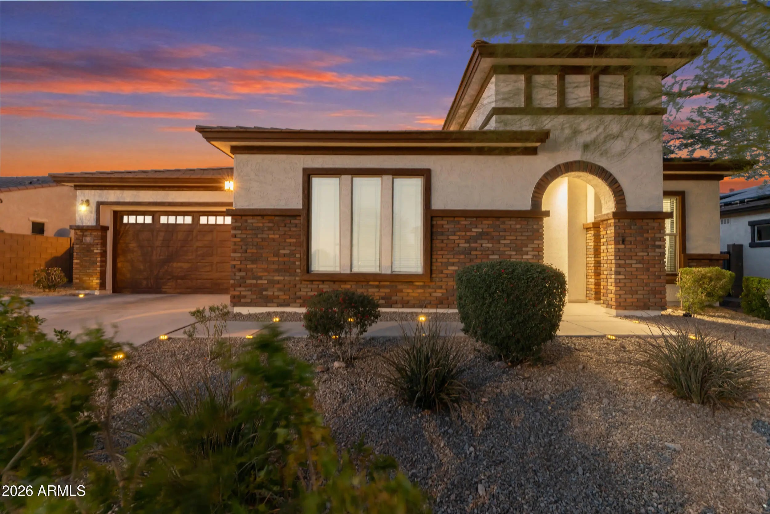 Photo of Listing #6976165