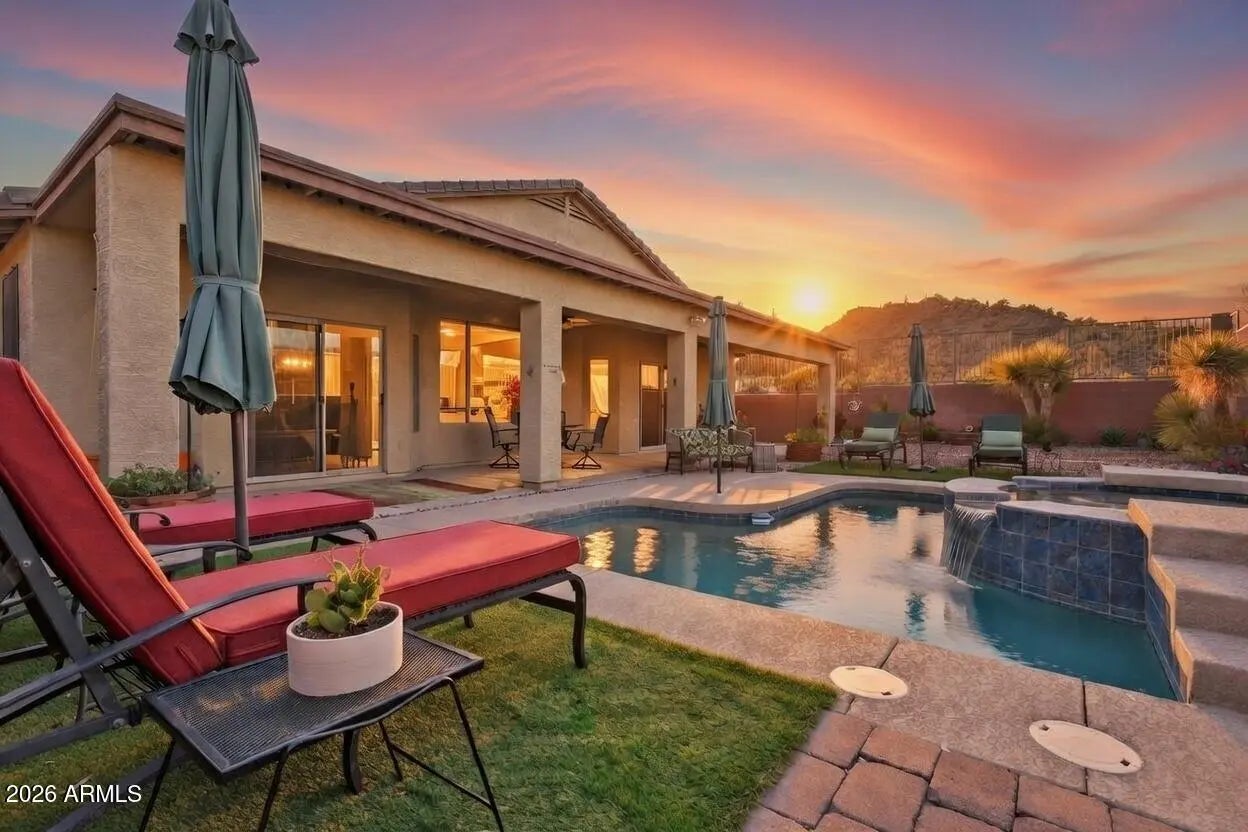 Photo of Listing #6972911