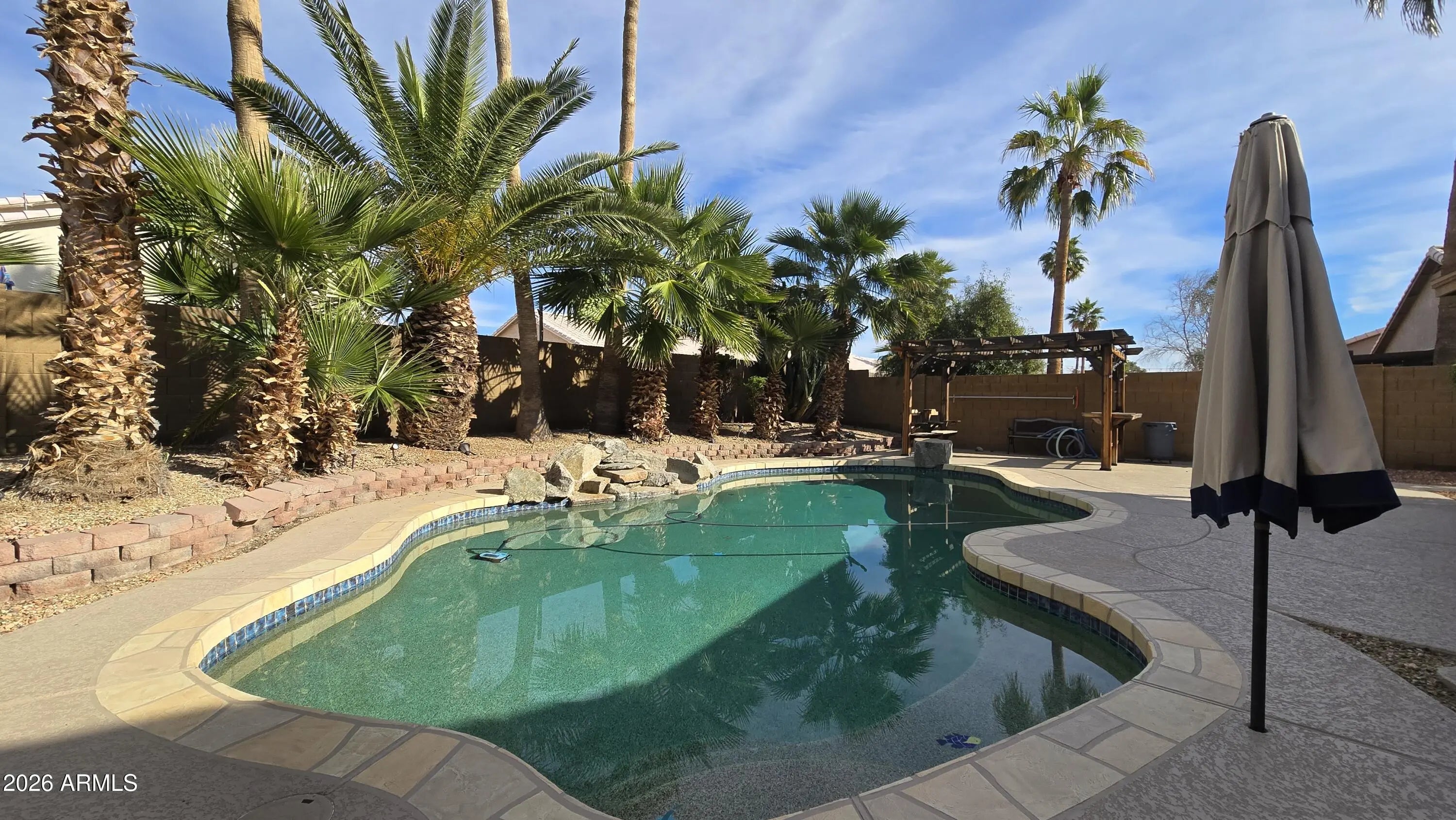 Photo of Listing #6971053