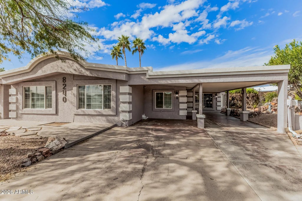 8240 E Pueblo Avenue, Mesa
