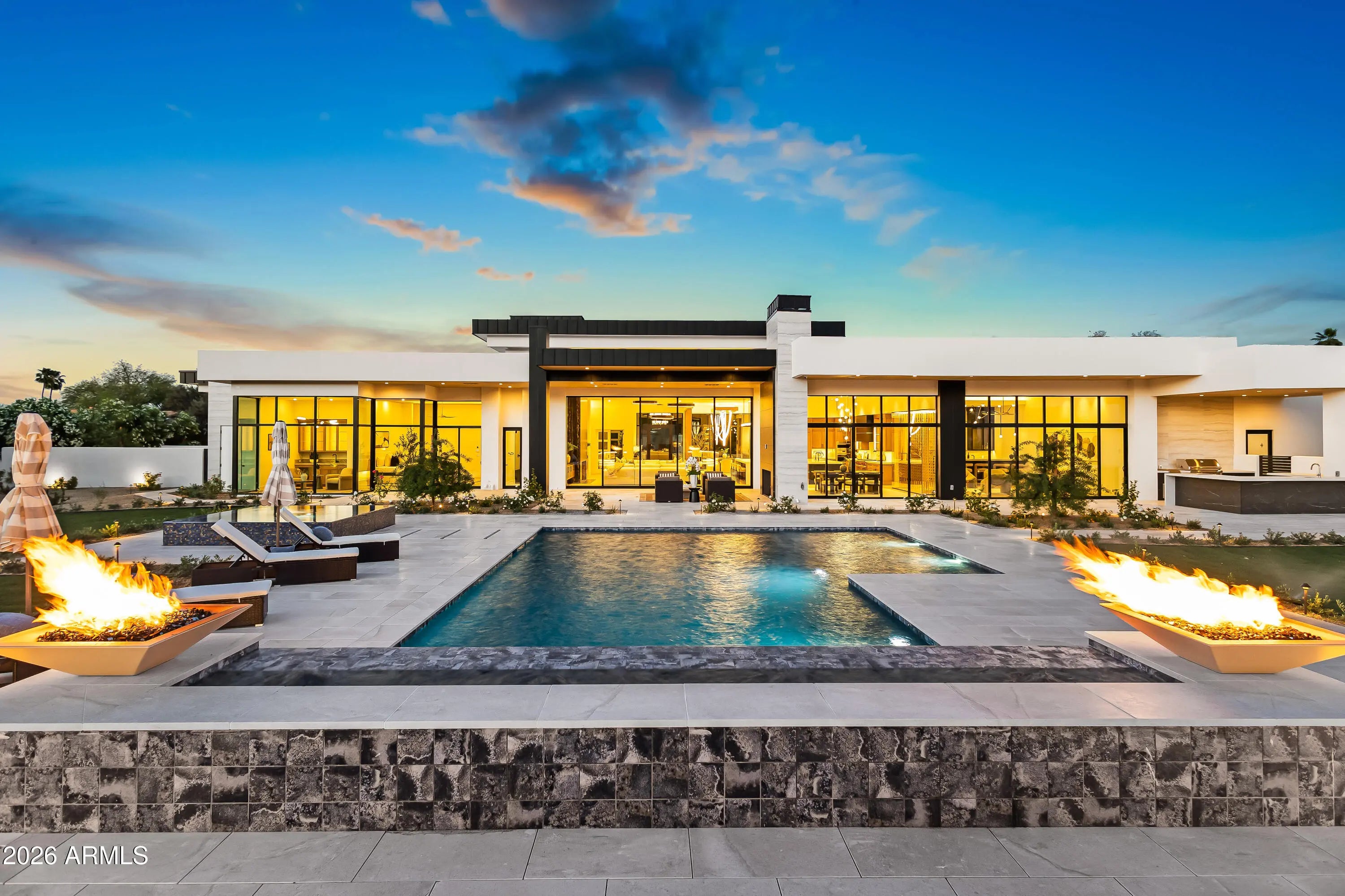 Photo of Listing #7008921