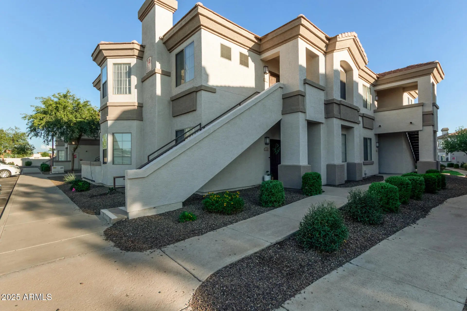 Photo of Listing #6971260