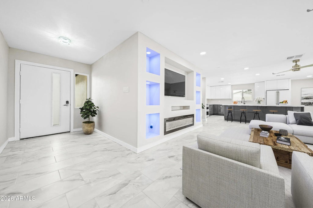 8202 E Whitton Avenue, Scottsdale